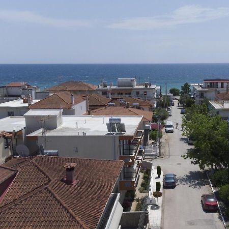 Maria Apartments Паралия Дионисиу Екстериор снимка