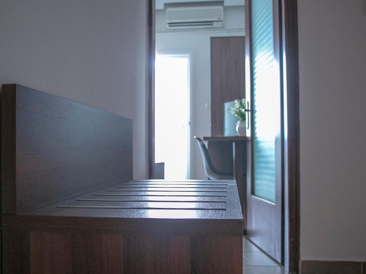 Maria Apartments Паралия Дионисиу Екстериор снимка